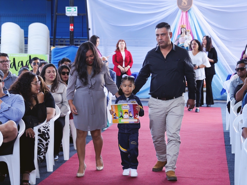 Con fe y alegría: estudiantes de Nivel de Transición 2 inician un nuevo camino