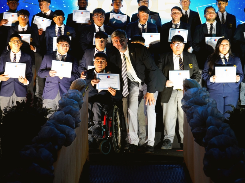 Licenciatura de  4° Medio B (Electricidad) y 4° Medio C (Mecánica Industrial)