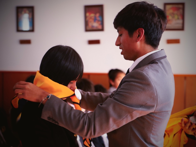 Postura de Pa&ntilde;ol&iacute;n y Promesas en el Club Domingo Savio