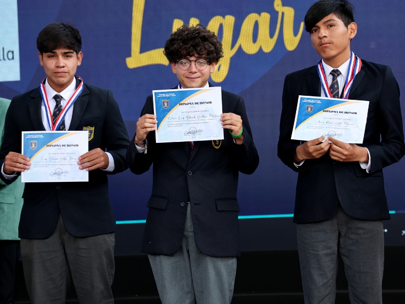 Emotiva jornada de premiaciones